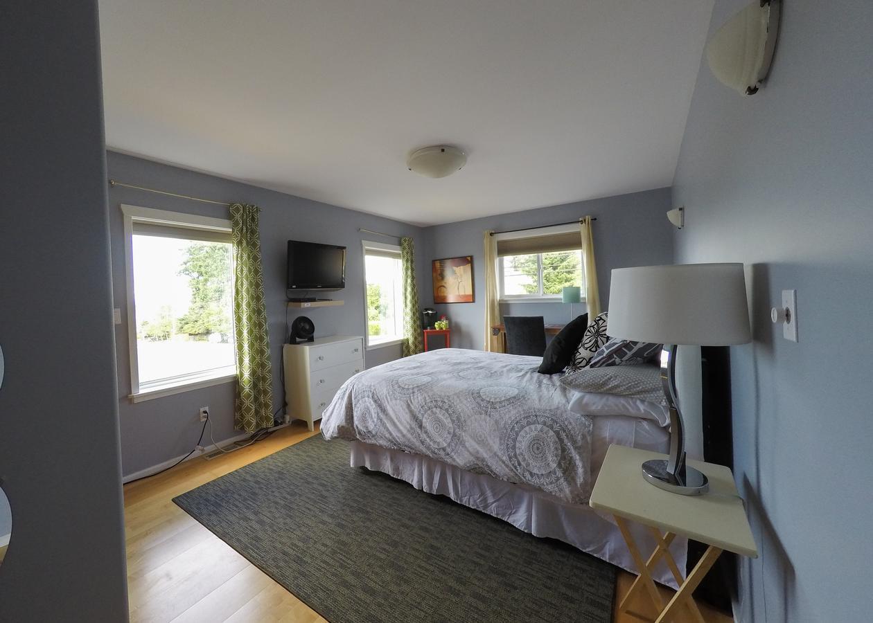 Money Pennies Bed And Breakfast Campbell River Ngoại thất bức ảnh